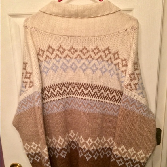 Women’s Vintage sweater by Northcrest - Picture 3 of 3